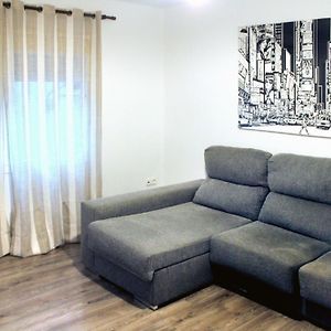 Acogedor Apartamento Muy Cerca De Barcelona Lägenhet Mollet del Vallès Exterior photo