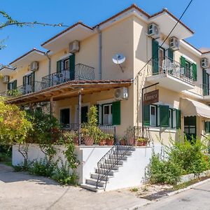 Ammousa Hotel Apartments Lixouri Exterior photo