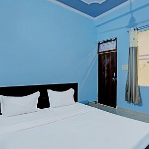 Twinkle Galaxy Hotell Kanpur Exterior photo