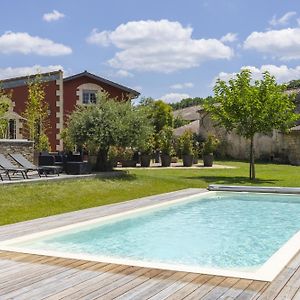 Le Bijou Piscine, Massage Et Spa Villa Gauriaguet Exterior photo