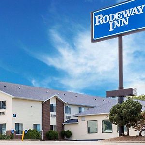 Rodeway Inn Cedar Rapids Exterior photo