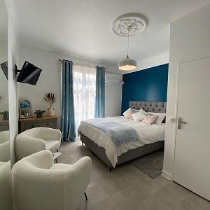 Chambre Tout Confort Hotell Limay Exterior photo