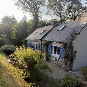 Charmante Maison Avec Jardin Et Barbecue A Bon Repos Sur Blavet Villa Saint-Gelven Exterior photo