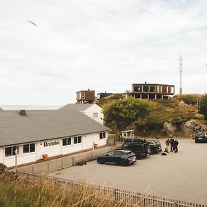 Christineborg Gjestehus Runde Hotell Exterior photo