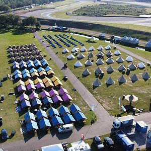 100 Jaar Tt Circuit Assen 2025 Glamping Incl Stroom Exterior photo