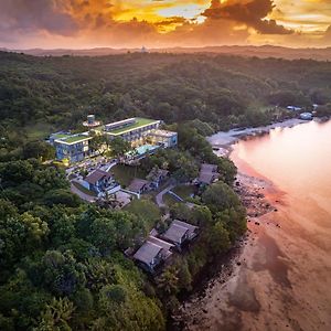 Palau Sunrise Sea View Landison Retreat Hotell Melekeok Exterior photo