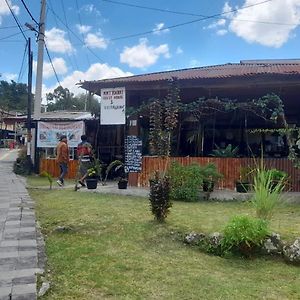 Matahari Guest House Tuk Tuk Exterior photo