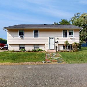 Gloucester Getaway Villa Exterior photo