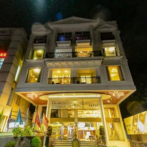 Sepoy Grande Mysore Hotell Exterior photo