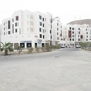 Near Alqurum Beach, Free Parking Lägenhet Muscat Exterior photo