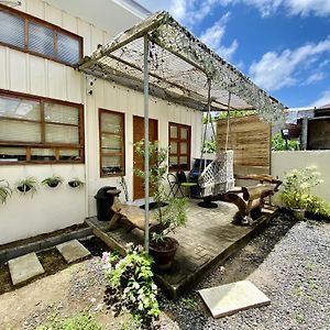 Chiaras Tiny House Villa Gubat Exterior photo