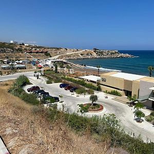 Penthouse Med Privat Saltvannsbasseng Pa Esentepe Beach Lägenhet Kyrenia  Exterior photo