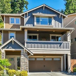 Serenity Ridge Luxury Home In Bothell Exterior photo