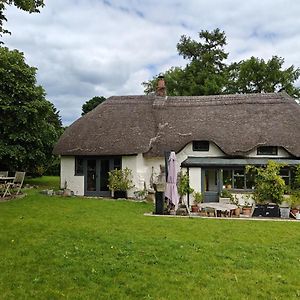 Far End Cottage Fyfield  Exterior photo