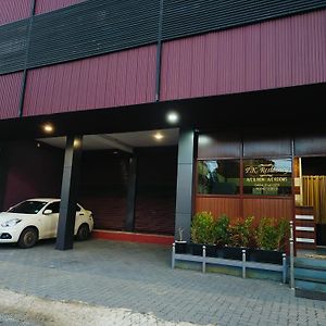 Pk Residency Hotell Kochi Exterior photo