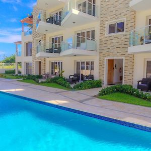 Poolside Beachfront Living! Lägenhet Cabarete Exterior photo