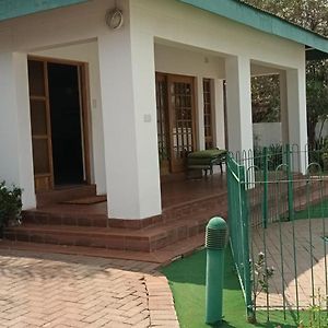 Bontanantana Guest House Gaborone Exterior photo