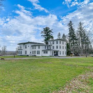 Quiet Owego Getaway Near Main Street And Riverwalk! Lägenhet Exterior photo