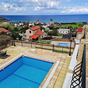 Bella Villas,3Bedroomed , Swimming Pool & Beach Kyrenia  Exterior photo