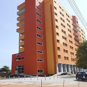 Centrelink Aparthotel Accra Exterior photo