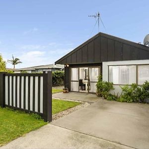 Cutie On Kaniere Villa Mount Maunganui Exterior photo