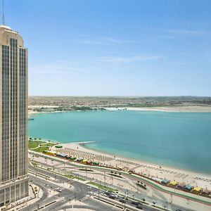 Wyndham Grand Doha West Bay Beach Hotell Exterior photo