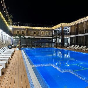 Anka Palace Hotell Chorwoq Exterior photo