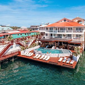 Tropical Suites Hotel Bocas del Toro Exterior photo