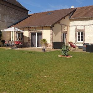 Maison De Charme Avec Jardin Au Bord De L'Eure Villa Le Vaudreuil Exterior photo