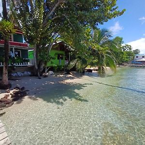 Dive And Surf 3 Lägenhet Bocas del Toro Exterior photo