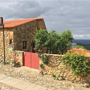 Casa Da Amendoeira Hotell Castelo Rodrigo Exterior photo