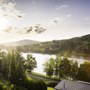 Penzion U Prehrady Hotell Luhačovice Exterior photo