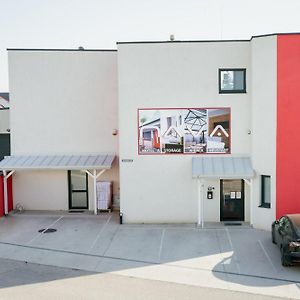 Nava Motel&Storage Wiener Neustadt Exterior photo