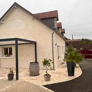 Gite De Villiers Villa Saint-Julien-de-Chédon Exterior photo