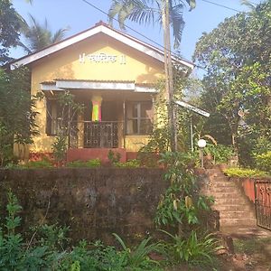 Swastik Villa Dāpoli Exterior photo