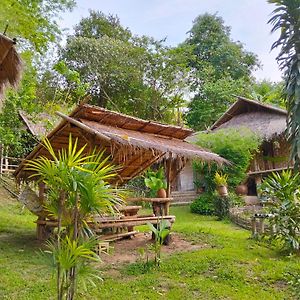 Ecolodge Khamu Homestay Guesthouse Ban Pang Hat Exterior photo