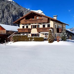 Haus Bergfreund Lägenhet Sankt Leonhard im Pitztal Exterior photo