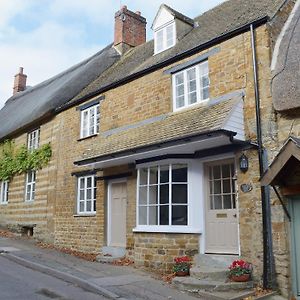 The Old Sweet Shop Villa Hook Norton Exterior photo