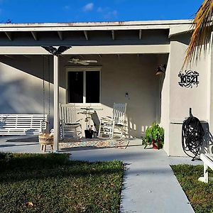 Holliday 3-Bedroom Duplex Parking Wifi Bbq Family Getaway Cutler Bay Exterior photo