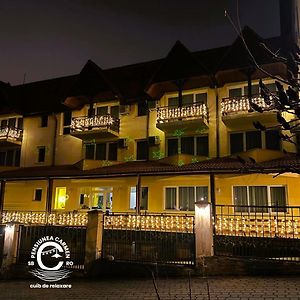 Pensiunea Carmen - Bikers Friendly Nest Hotell Sibiu Exterior photo