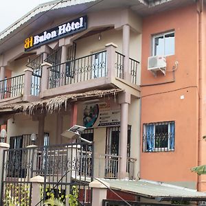 Bulon Hotel Yaoundé Exterior photo