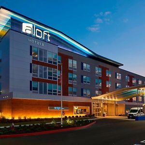 Aloft Cleveland Airport Hotell North Olmsted Exterior photo