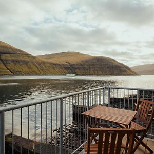 Charming Boathouse With Panoramic Fjord Views Lägenhet Vestmanna Exterior photo