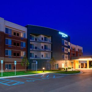 Courtyard By Marriott Detroit Farmington Hotell Farmington Hills Exterior photo