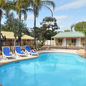 Pinjarra Resort Exterior photo