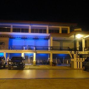 Northview Hotel Laoag Exterior photo