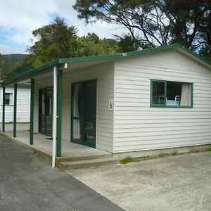 Alexanders Holiday Park Hotell Picton Exterior photo