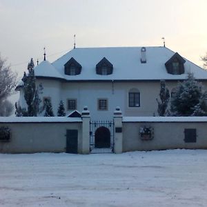 Castle Kastiel Kotesova Lägenhet Exterior photo