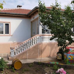 Guest House Borisov Sjabla Exterior photo