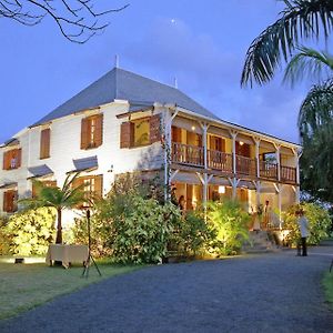 Le Jardin De Beau Vallon Bed and Breakfast Mahébourg Exterior photo